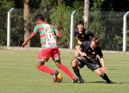 Abertura do Sub-18: João Alves 4x5 Linha Santa Cruz 