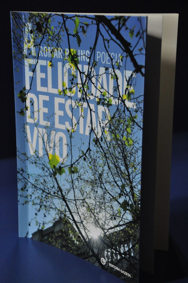 Terceira obra poética de Romar Beling será lançada nesse sábado, na Feira do Livro