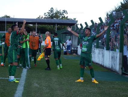 Com duas vitórias seguidas, Avenida está em ascensão na temporada 2017