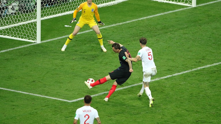 Mandzukic fez o gol da vitória da Croácia, na prorrogação, sobre a Inglaterra