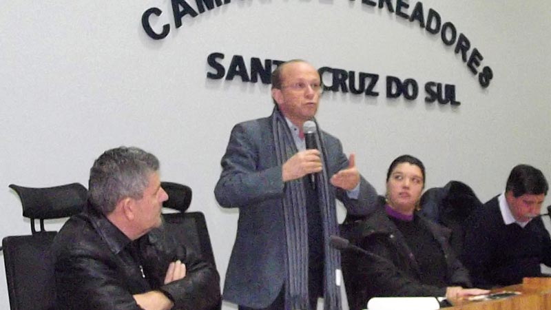 Deputado Ad‹o Villaverde, do PT, esteve em Santa Cruz no œltimo dia 18