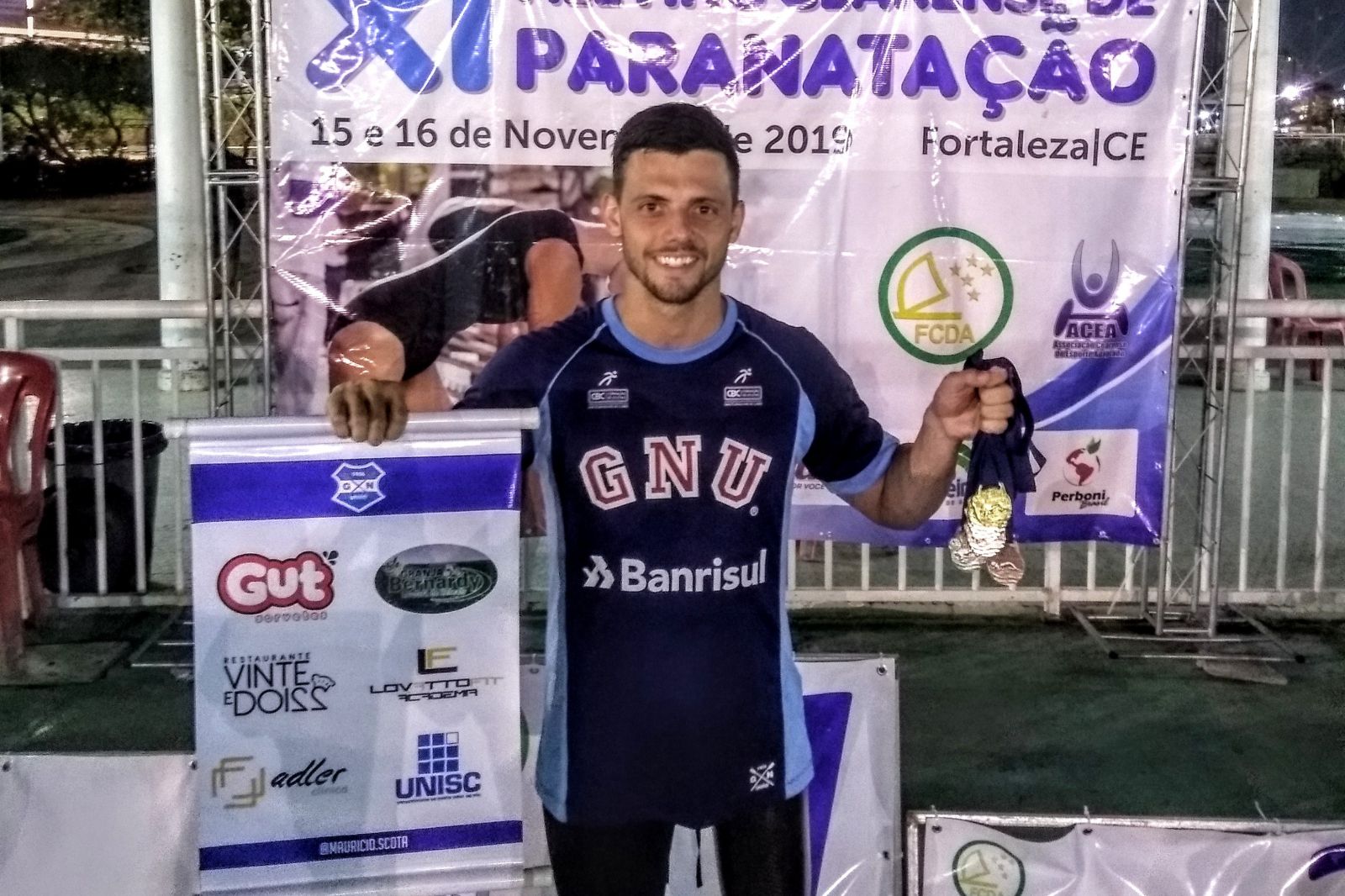 Paratleta levou o 4° lugar 4x50 revê medley 