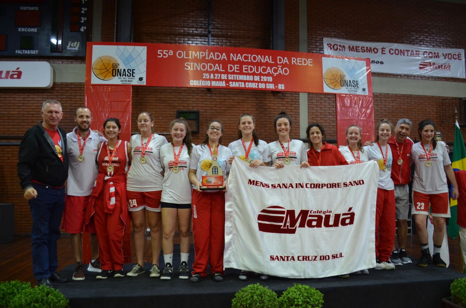 Equipes do Mauá campeãs no basquete