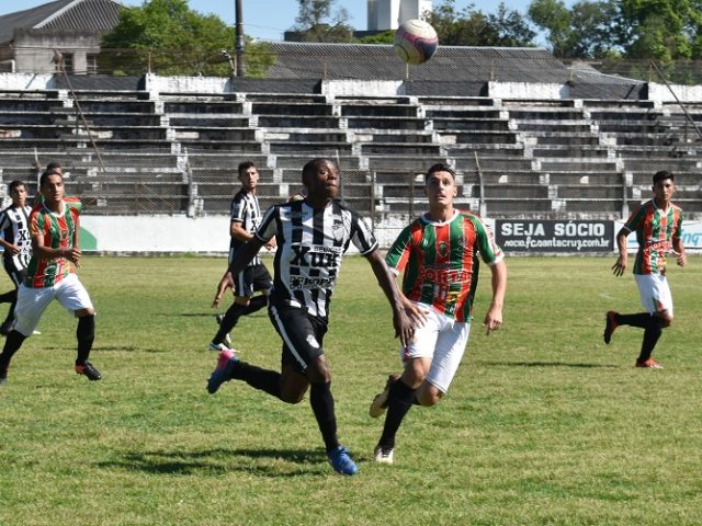 Santa Cruz venceu e passou para as quartas de final