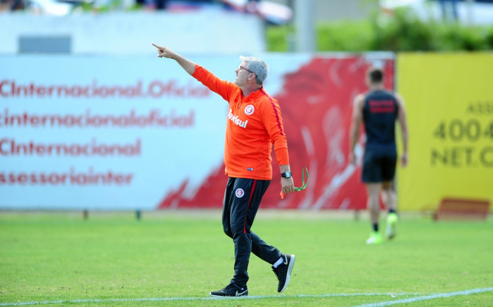 Odair Hellmann, técnico do Inter, comanda a equipe na final da Copa do Brasil