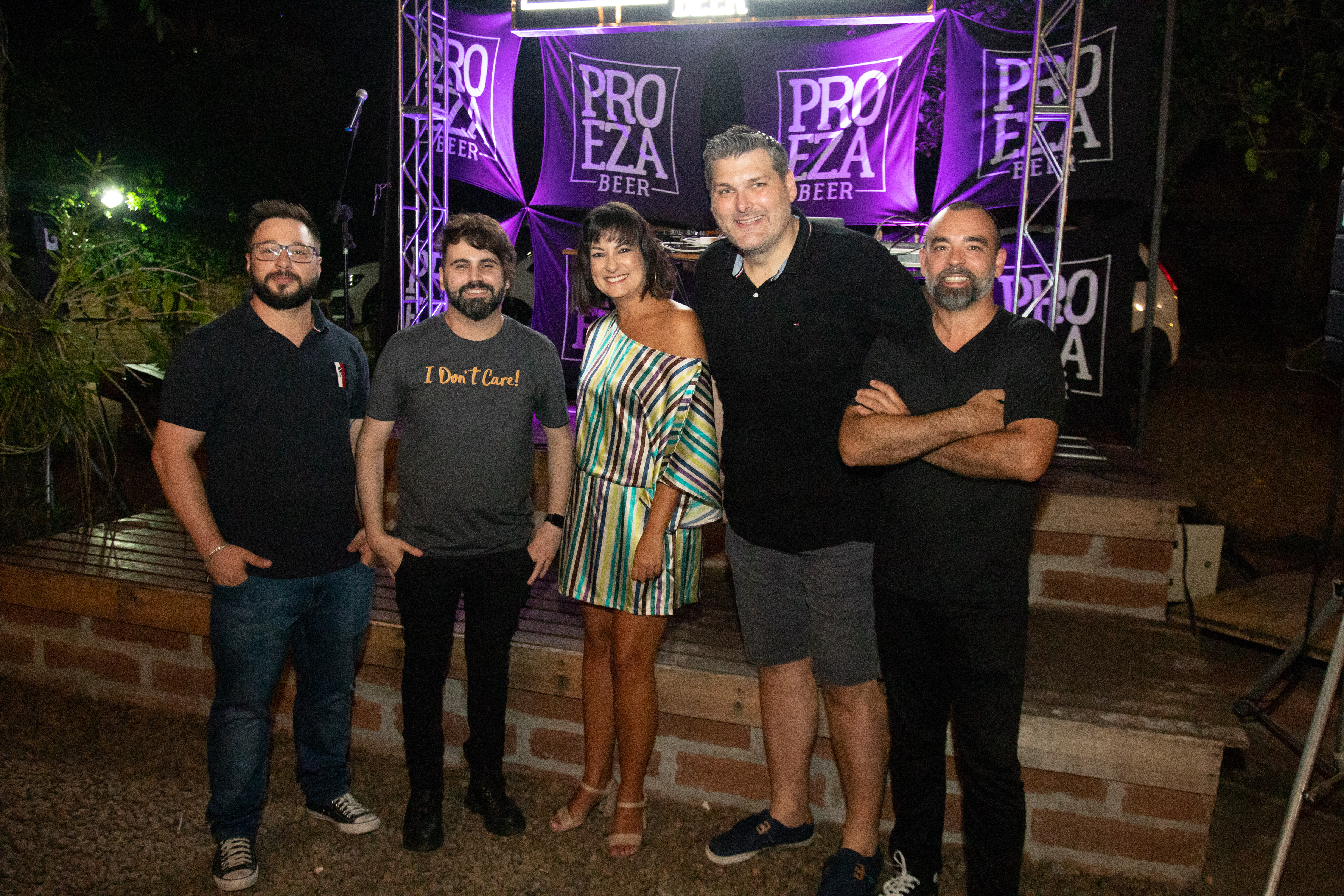 Thyago Motta, diretor geral de arte, Alexandre Kirst, diretor geral de redação, Tatiana Kappel, diretora de atendimento, Jonathan Jandrey Borges, CEO e Álvaro Leitão, diretor de negócios