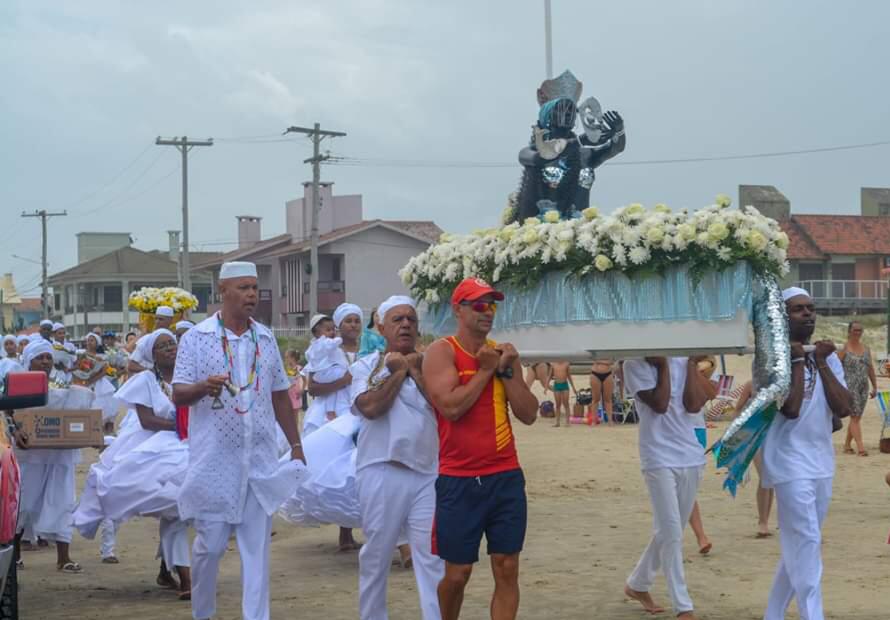 A Festa de Yemanjá foi realizada pelo Templo de Umbanda Pai Ogum Beira-Mar e Mãe Oxum pela primeira vez na cidade de Capão da Canoa