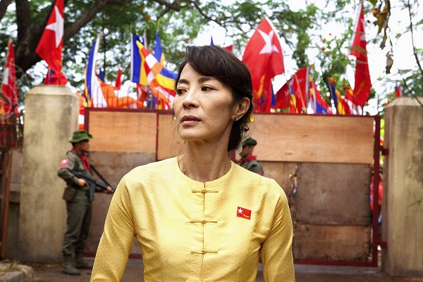 Michelle Yeoh interpreta Aung San Suu Kyi, a heroína birmanesa que lutou contra a ditadura em seu país