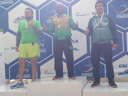 Anderson Souza foi campeão da categoria dos 30 aos 39 anos