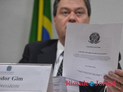 Gim Argello foi vice-presidente da CPI mista da Petrobras