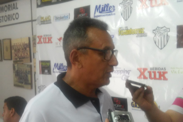 Dárley Costa, novo técnico do Santa Cruz