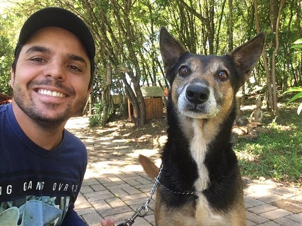 O Paulinho Adestrador Ž especialista em comportamento de c‹es h‡ 20 anos. Ele tem hospedagem para cachorros em Linha Jo‹o Alves 