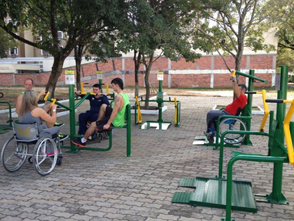 Academia HÃbrida, desenvolvida para cadeirantes, já funciona em várias cidades do RS